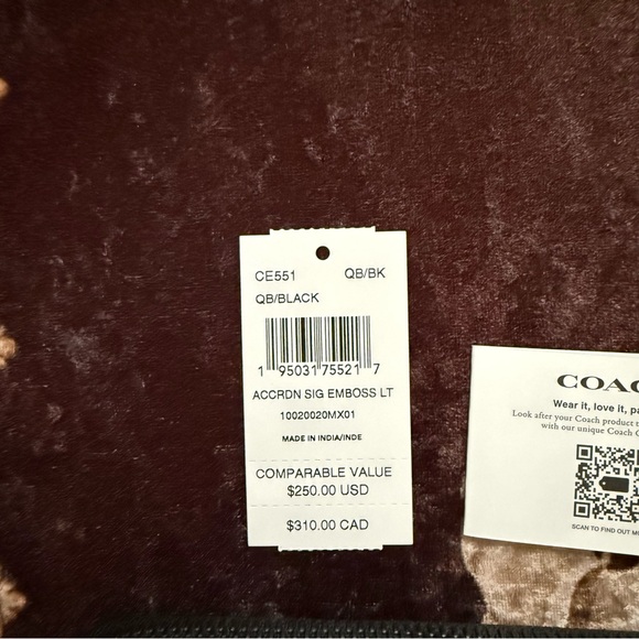 COACH Embossed Signature Leather Accordion Black Gunmetal Zip Around Wallet NWT - Picture 5 of 12